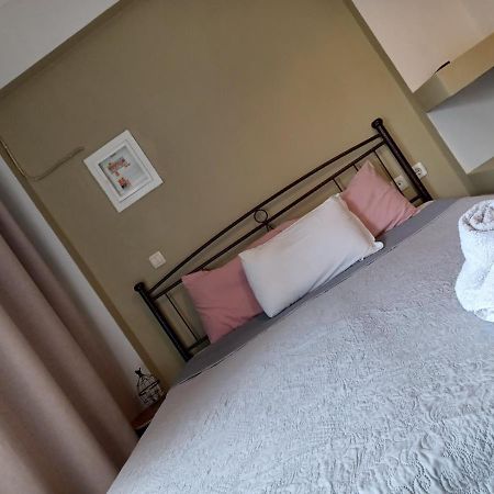 Guest Room Serres Bagian luar foto