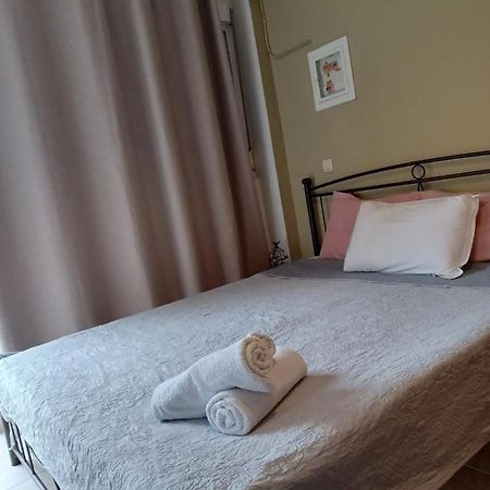 Guest Room Serres Bagian luar foto