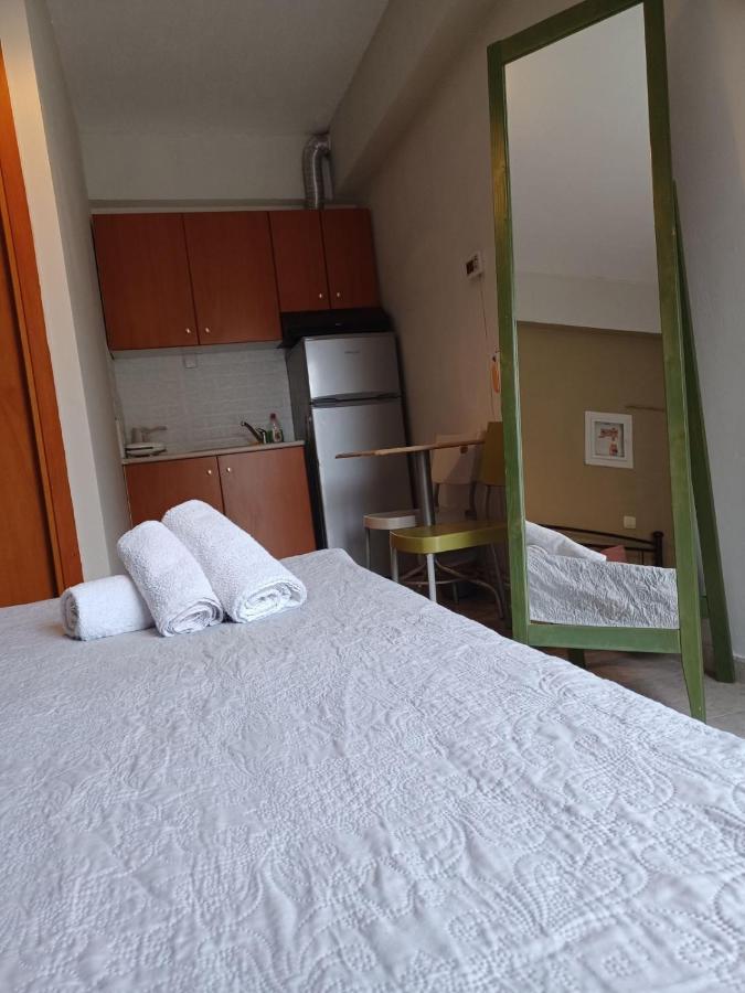 Guest Room Serres Bagian luar foto